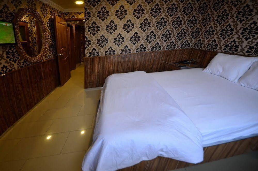 Istiklal Hotel シャンルウルファ エクステリア 写真